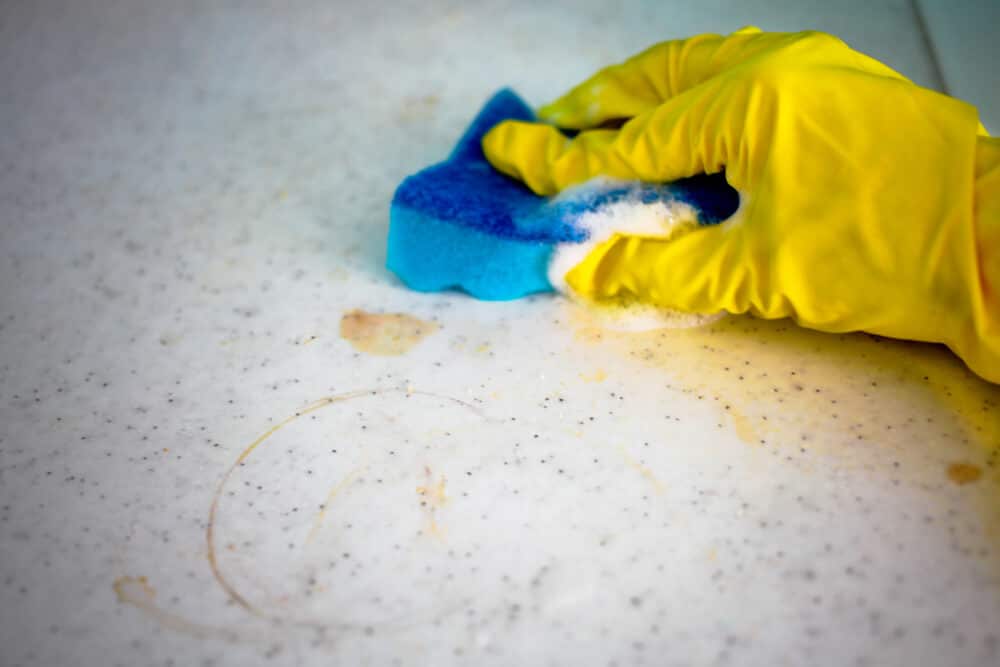 Countertop Stain | www.phillyaptrentals.com 