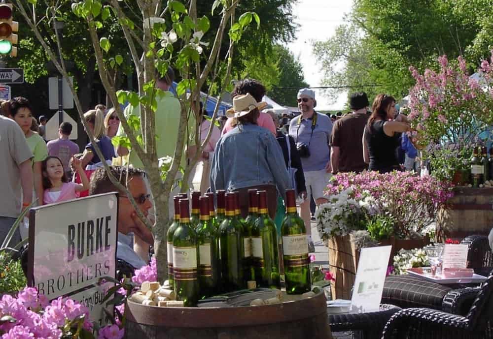 8 Uniquely Philly Things to Do This May (2018) | Chestnut Hill Home and Garden Festival | Phillyaptrentals