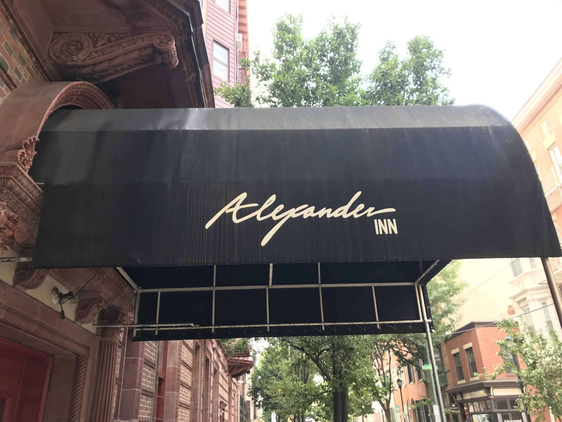 8 Boutique Inns & Hotels in Philadelphia | The Alexander Inn | Phillyaptrentals.com 