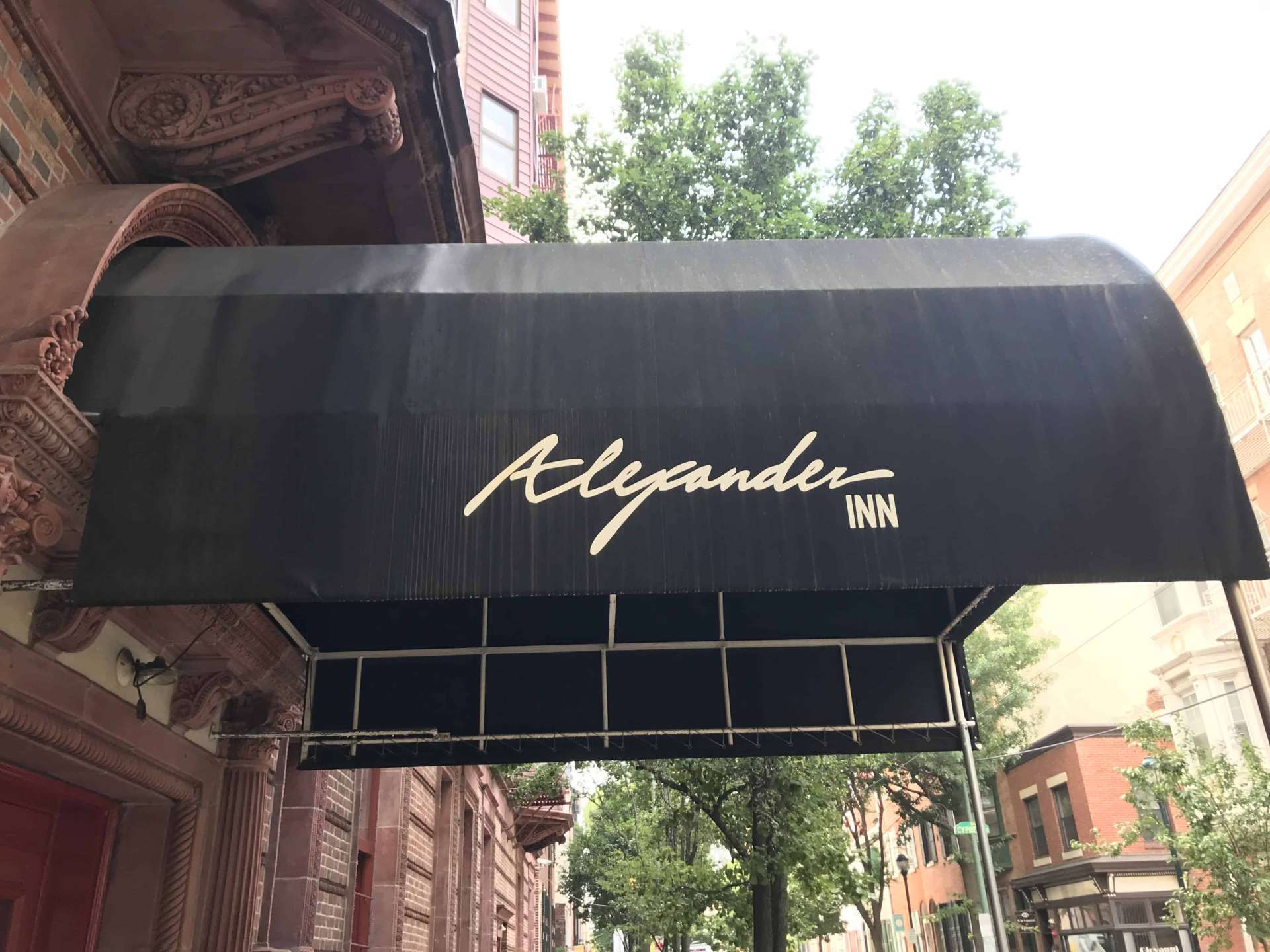 8 posadas y hoteles boutique en Filadelfia | The Alexander Inn | Phillyaptrentals.com