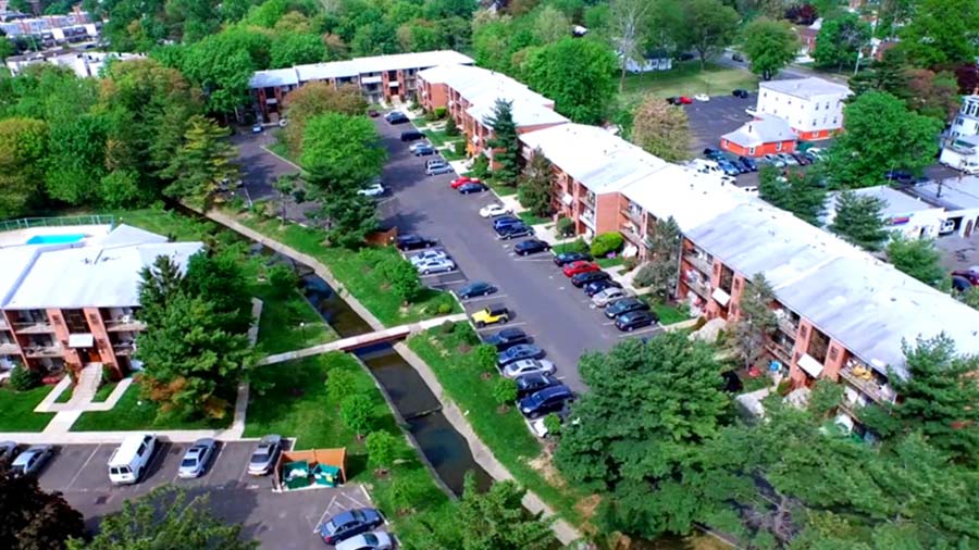 Ambassador I Apartments property aerial view