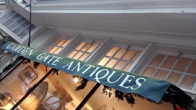 Tienda local en Filadelfia | Garden Gate Antiques en Chestnut Hill | phillyaptrentals.com