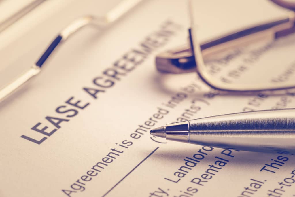 apartment lease agreement