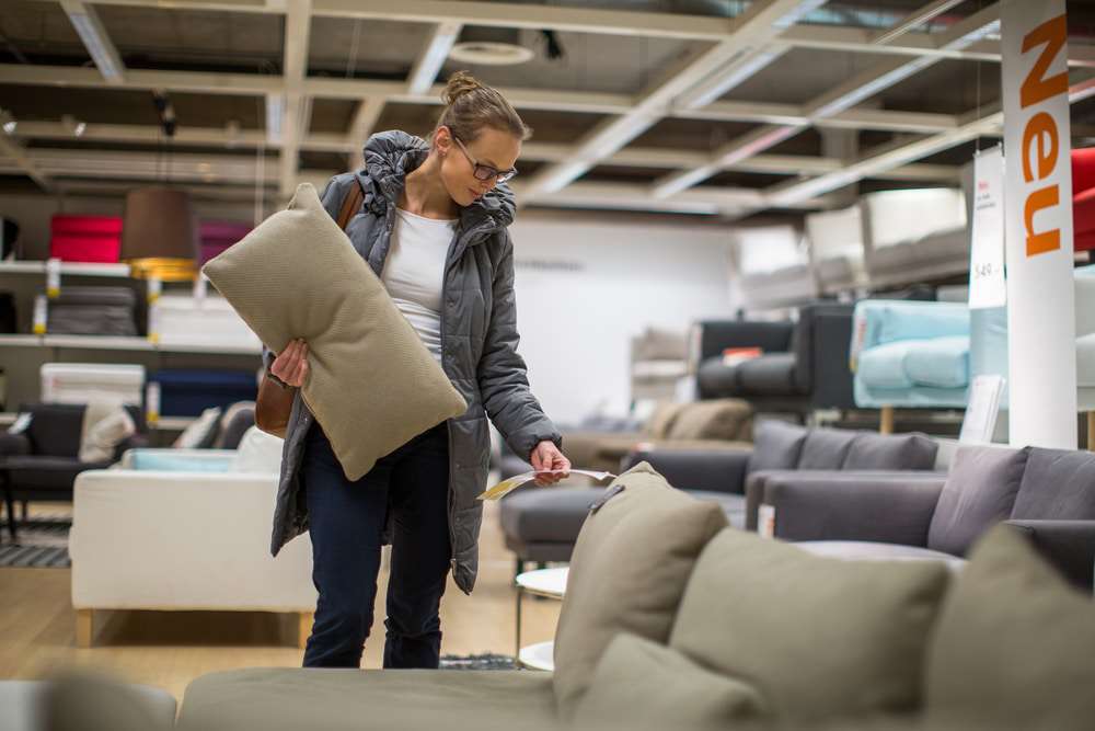 Woman Furniture shopping NE Philadelphia | phillyaptrentals.com