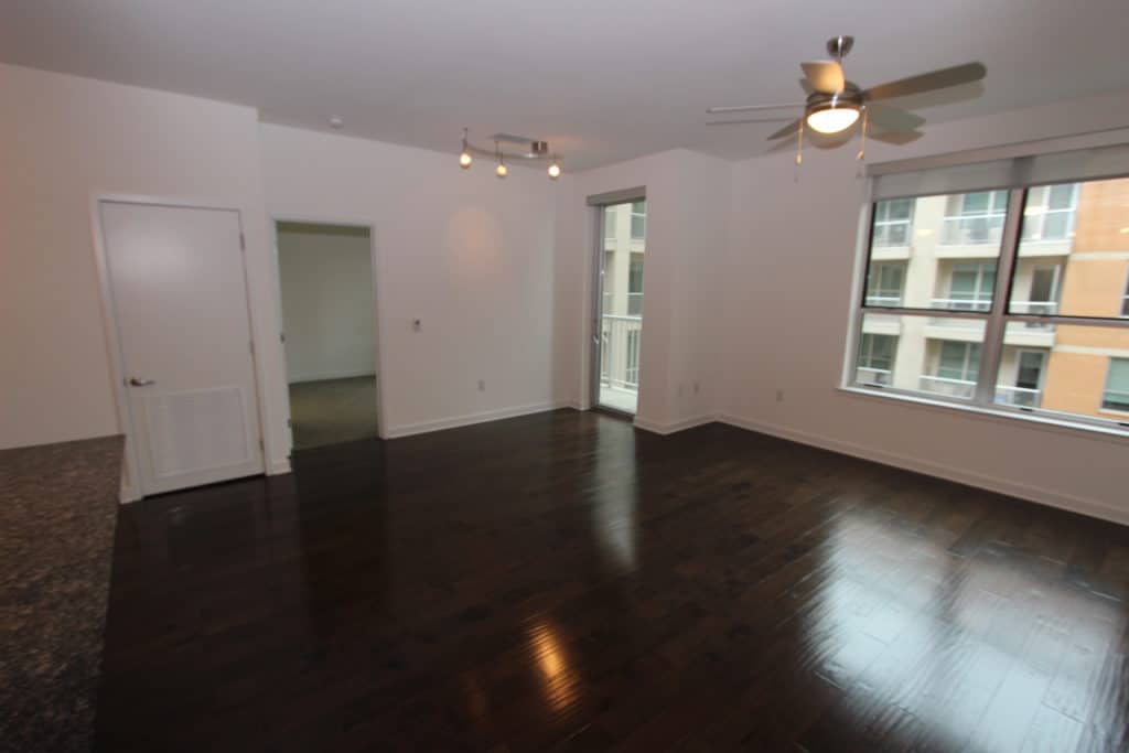 Aspecto tipo Penthouse por menos de $500 | www.phillyaptrentals.com