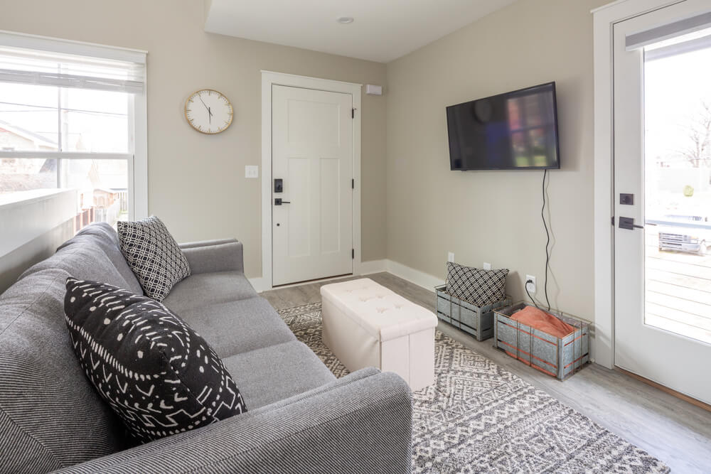 Should I Get a Bigger Apartment? | tiny apartment | www.phillyaptrentals.com