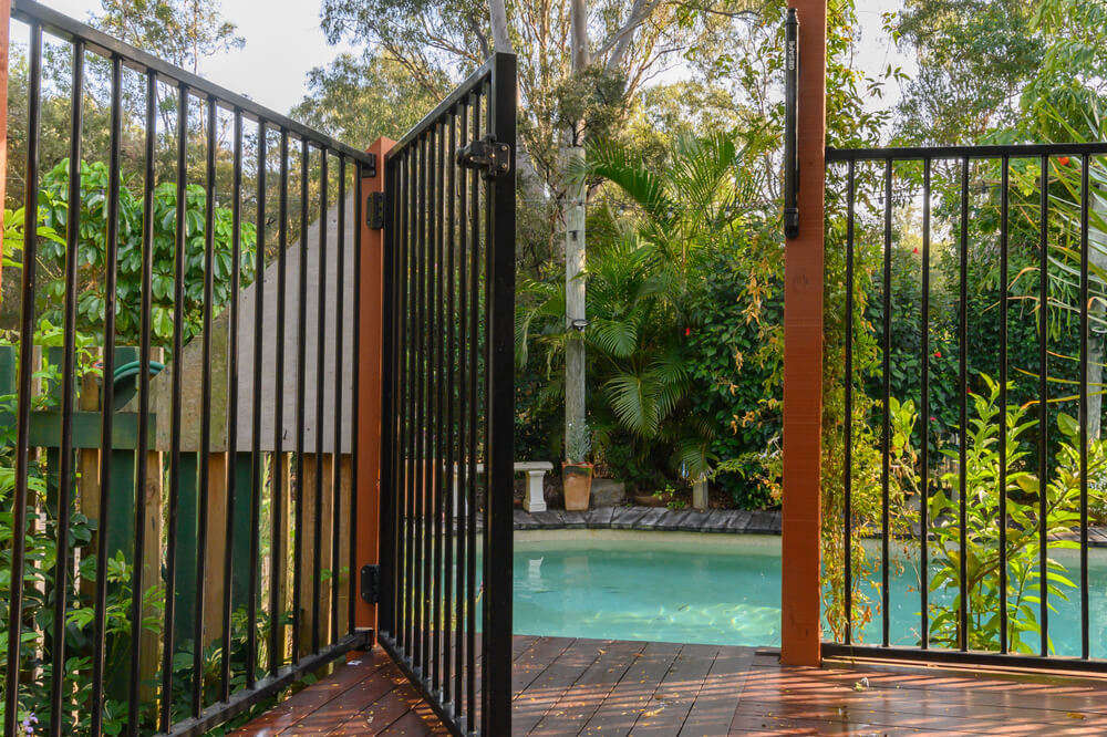 Pool Etiquette | Fenced Entrance to Pool | www.phillyaptrentals.com