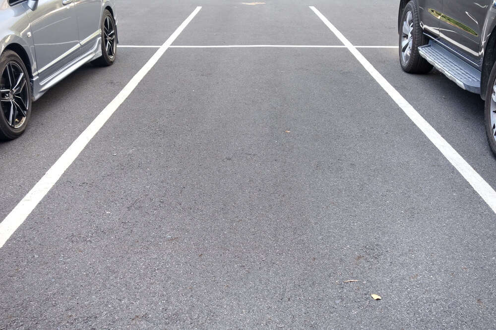 Unassigned Parking Spot | www.phillyaptrentals.com