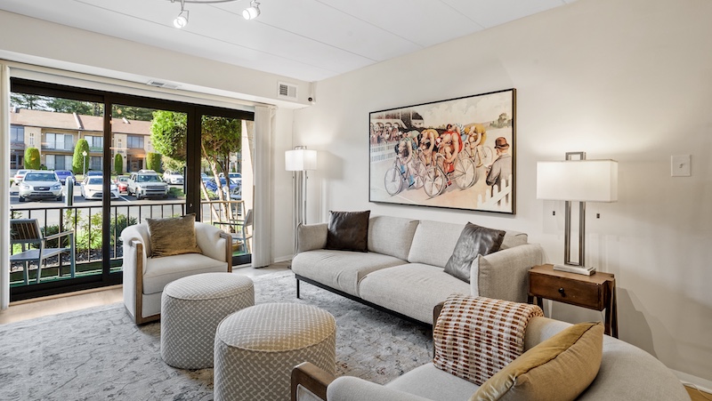 Interior living room of Ambassador 2 Apartments