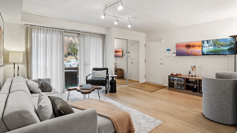 Interior living room and dining area of Park Place One Apartments